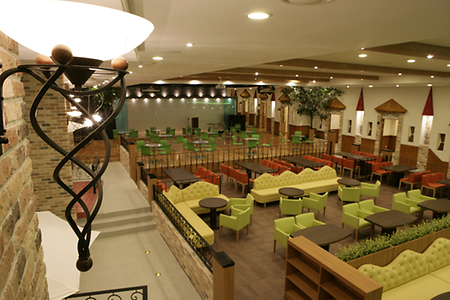 넓고 예쁜 에버그린 홀